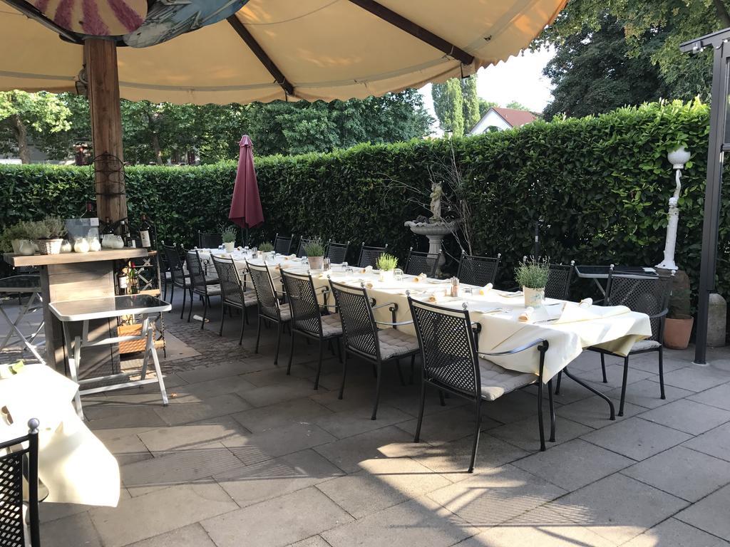 Hotel Schwarzwalder Hof Achern Esterno foto